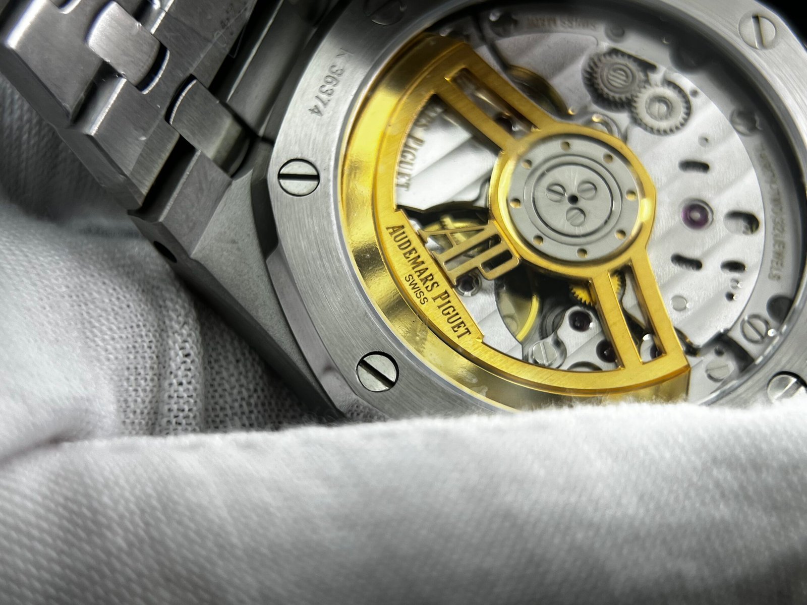 Royal Oak 41mm 15500 SS APSF 1:1 Best Edition White Textured Dial on SS Bracelet A4302 Super Clone - Image 9