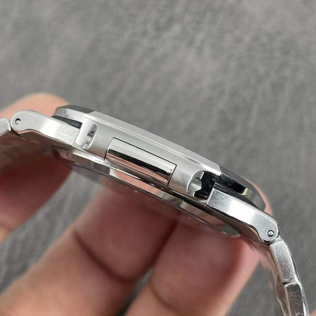 Nautilus 5711/1A 1:1 Best Tiffany & Co.-signed dial on SS Bracelet A324 Super Clone - Image 7