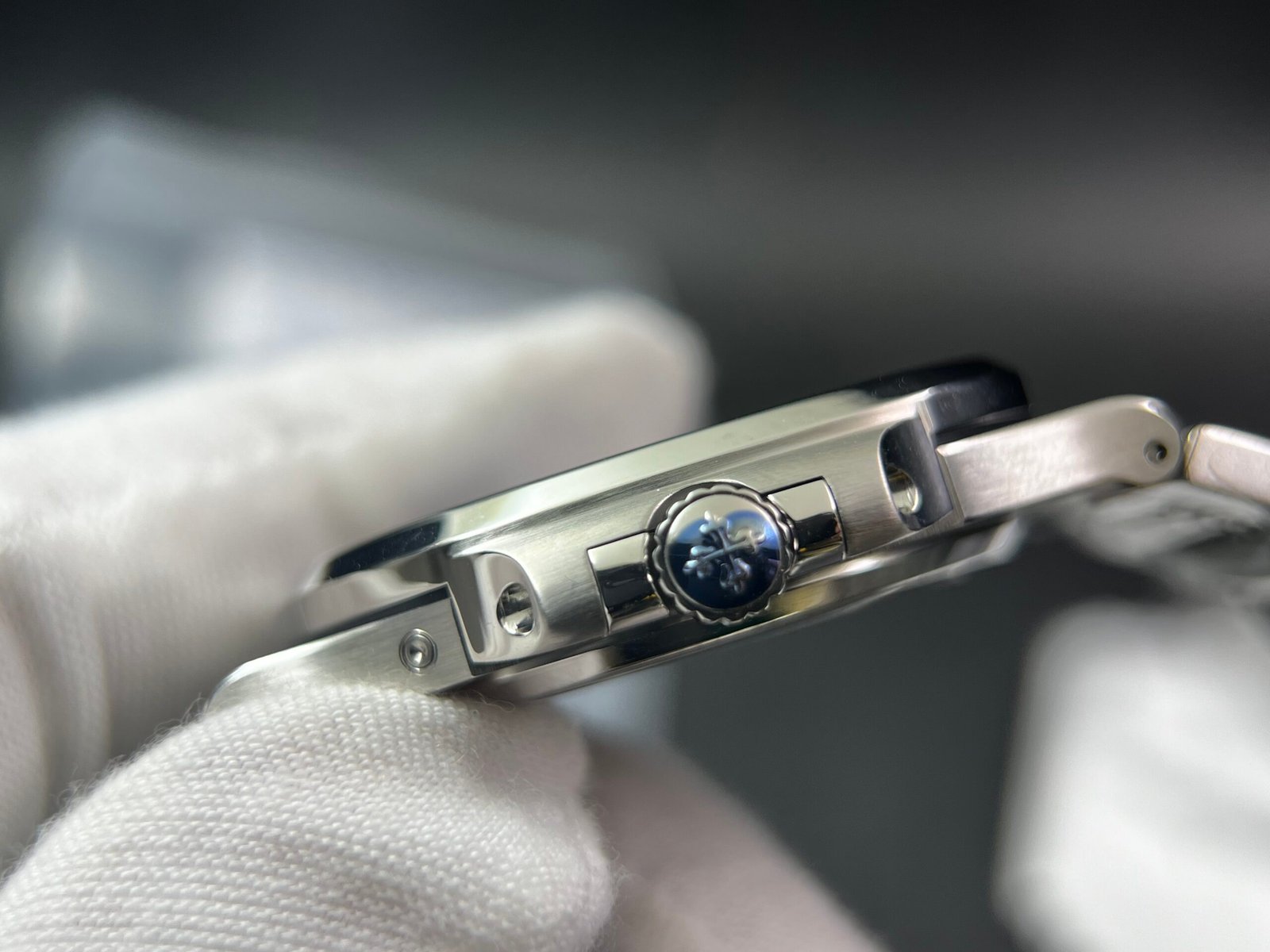 Nautilus 5712 PPF SS 1:1 Best Edition Blue Dial on SS Bracelet A240 Super Clone - Image 8