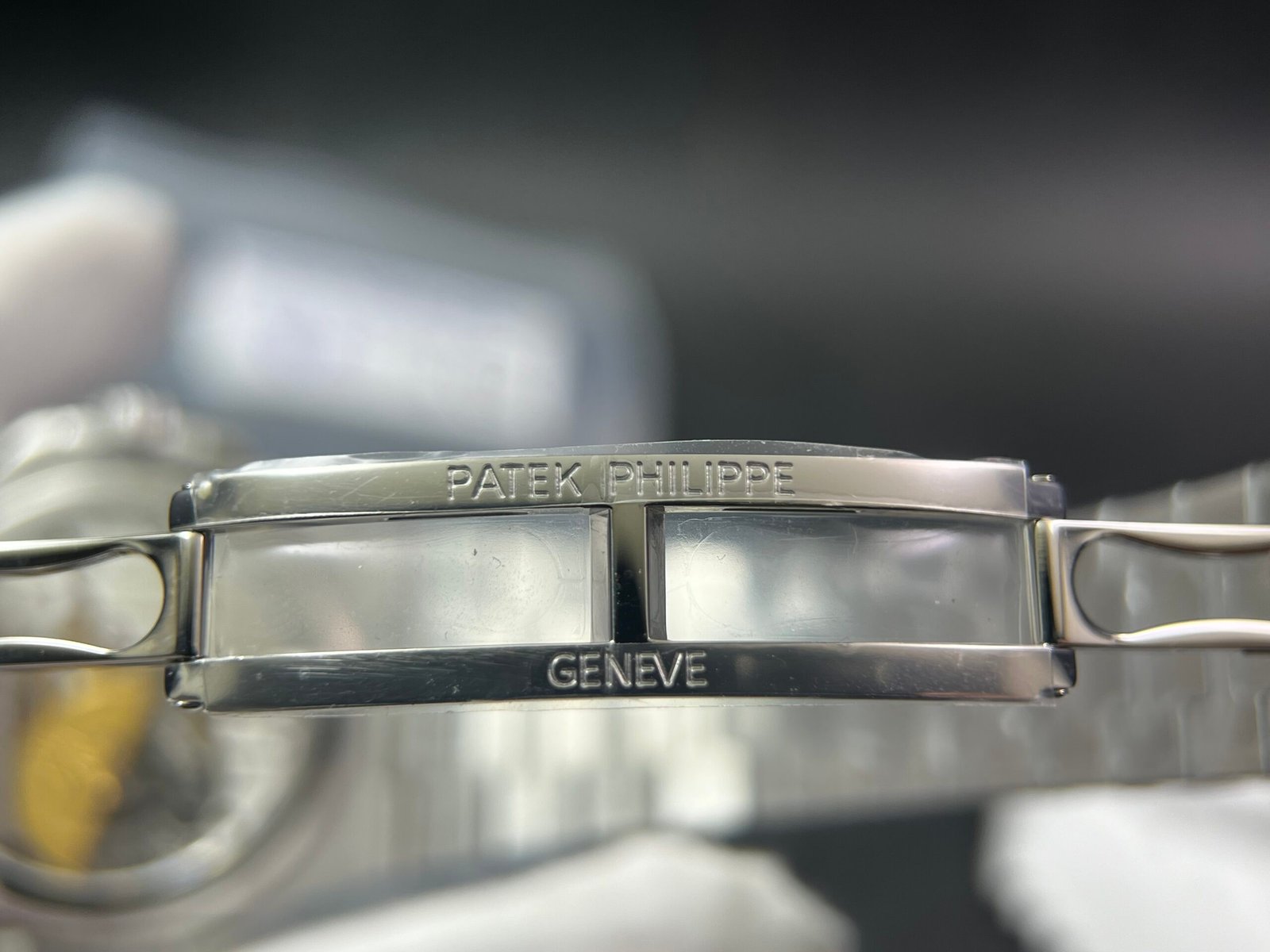 Nautilus 5712 PPF SS 1:1 Best Edition Blue Dial on SS Bracelet A240 Super Clone - Image 10