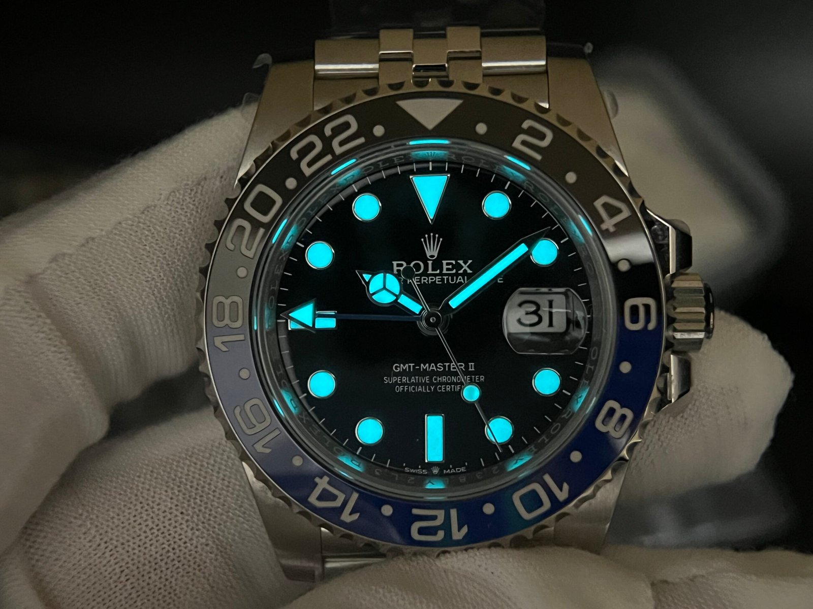 GMT-Master II 126710 BLNR Upgrade close Genuine Black/Blue Ceramic bezel 904L Steel Clean Factory Best Edition on Oyster and Jubilee Bracelet DD3285 V3 version - Image 9