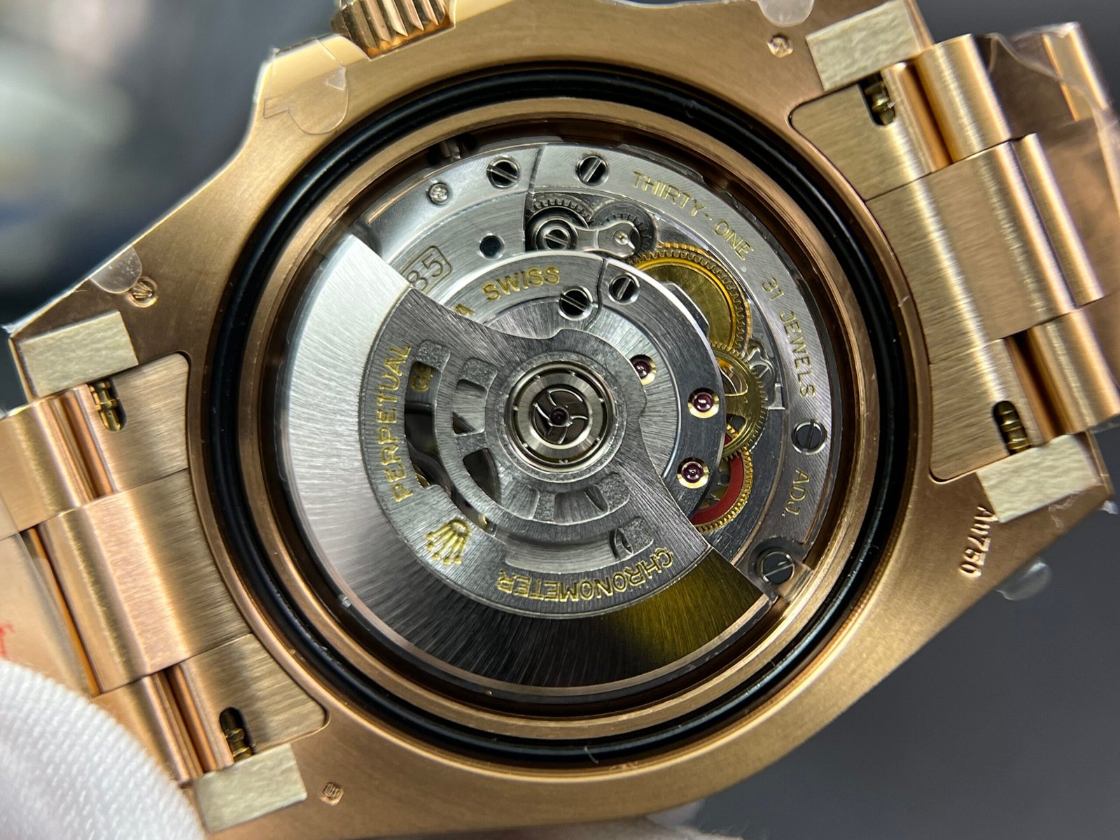 GMT-Master II 126715 CHNR Black/Brown Ceramic Clean Factory 1:1 Best Edition on RG Bracelet DD3285 - Image 12