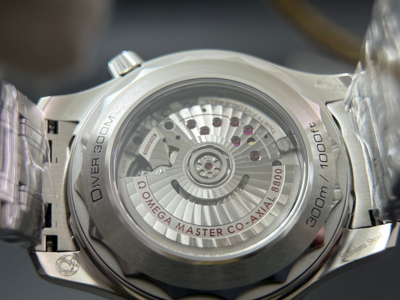 Seamaster Diver 300M VSF 1:1 Best Edition Blue Ceramic Blue Dial on SS Bracelet A8800 V2 (Include blue strap) - Image 11