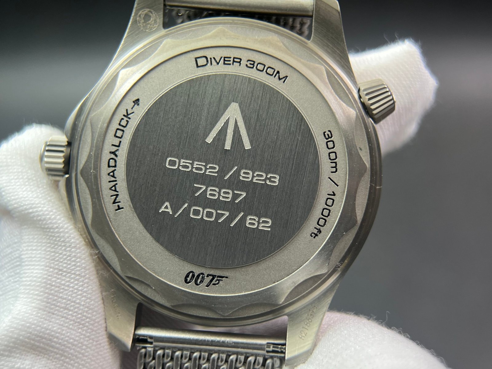 Seamster 300 "No Time to Die" Limited Edition VSF 1:1 Best Edition A8806 V4 (with both Mesh and Nato Bands) - Image 13