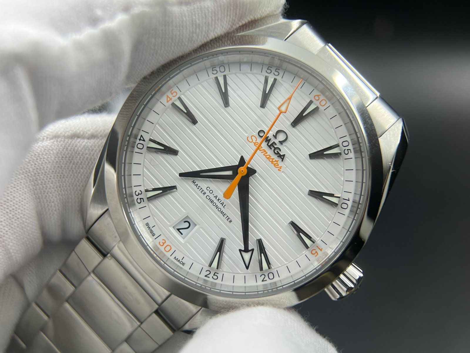 Aqua Terra 150M Master Chronometers VSF 1:1 Best Edition White Dial Orange Hand on SS Bracelet A8900 Super Clone - Image 4