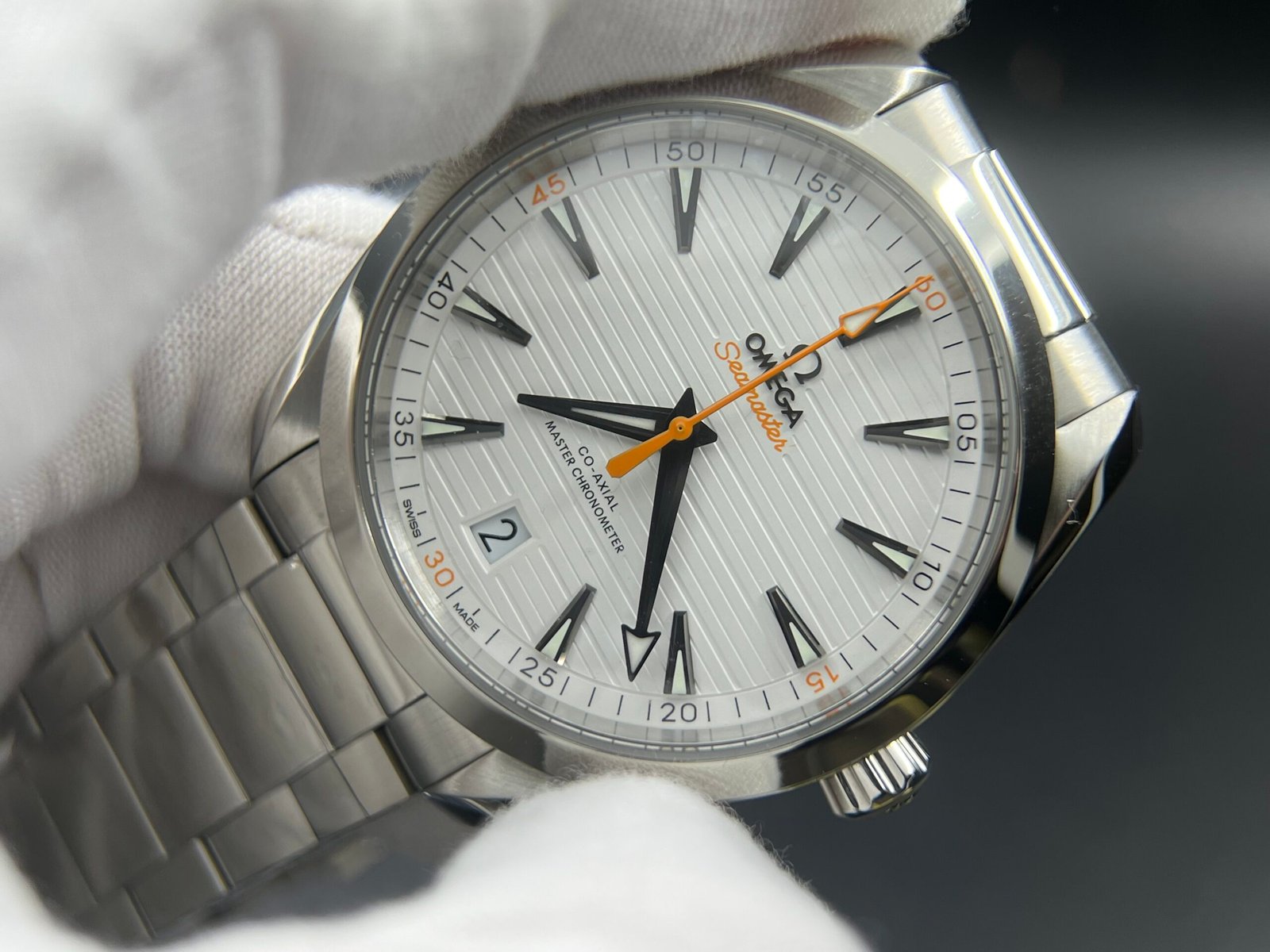 Aqua Terra 150M Master Chronometers VSF 1:1 Best Edition White Dial Orange Hand on SS Bracelet A8900 Super Clone - Image 5