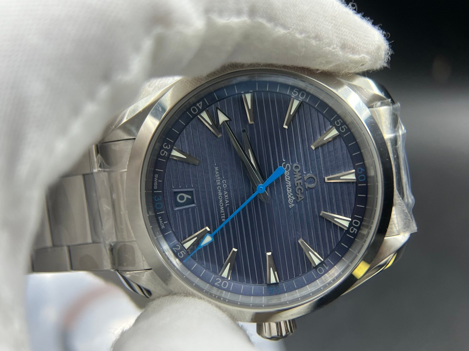 Aqua Terra 150M Master VSF 1:1 Best Edition Summer Blue Dial on SS Bracelet A8900 Super Clone - Image 5