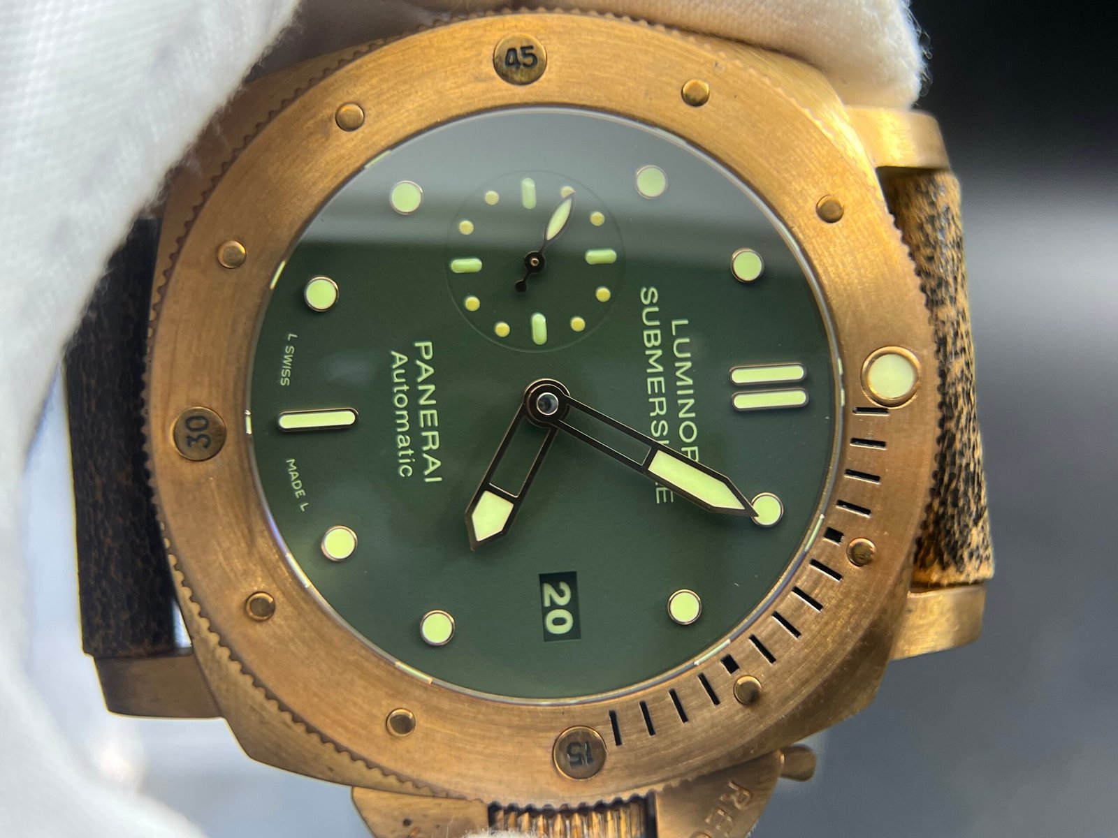 PAM382 N Bronzo VSF 1:1 Best Edition on Green dial on Brown Distressed Calfskin Strap P.9000 - Image 6